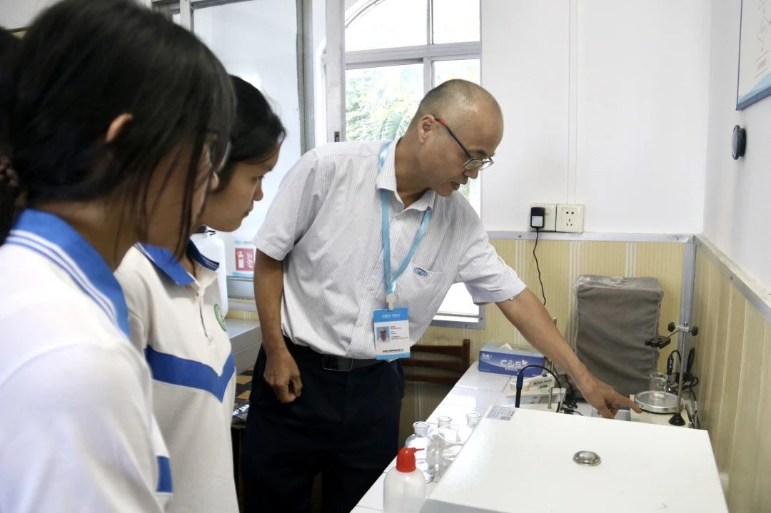 1699239745692664.jpg 642.jpg